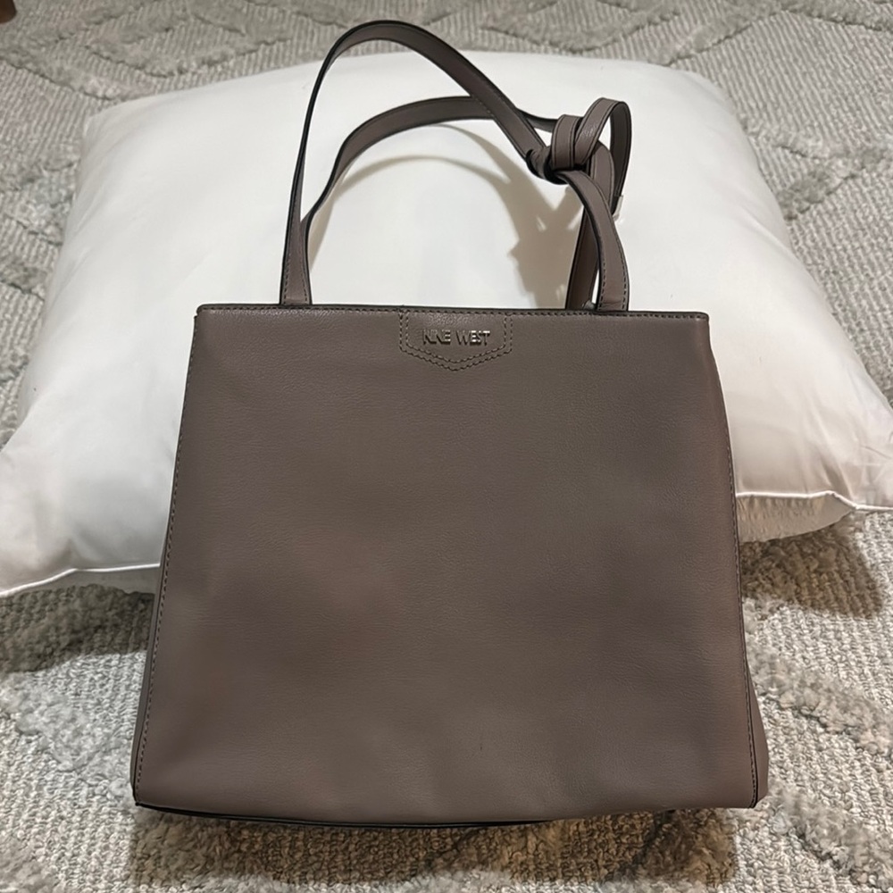 Nine West Gray Shoulder Bag with Minimalist Design